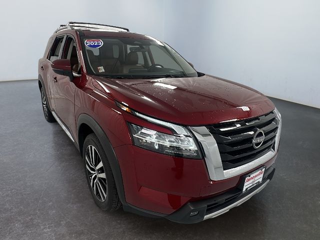 2023 Nissan Pathfinder Platinum 4WD