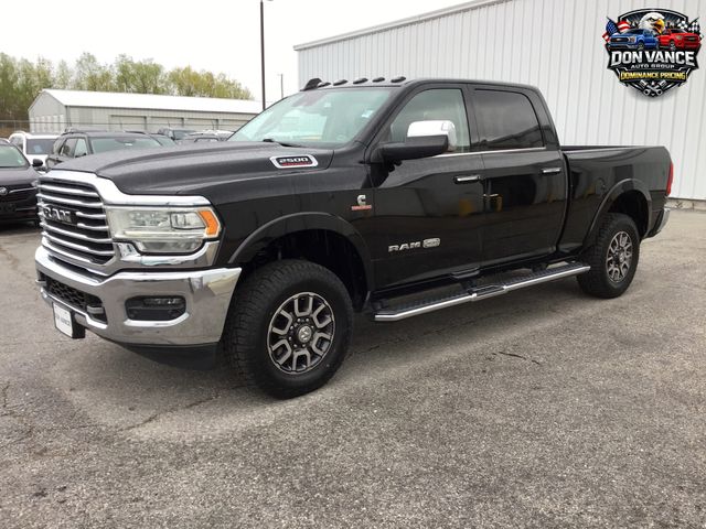 Diamond Black Crystal Pearlcoat 2019 RAM 2500 Laramie Longhorn Crew Cab 4WD Pickup Truck Four-Wheel Drive 6-Speed Automatic