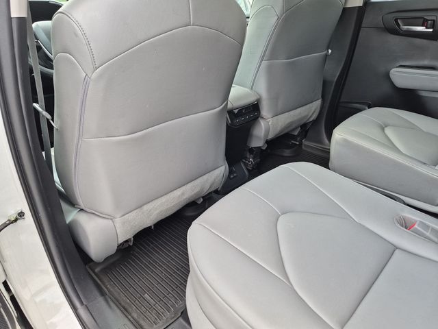 2023 Toyota Highlander - Image 27