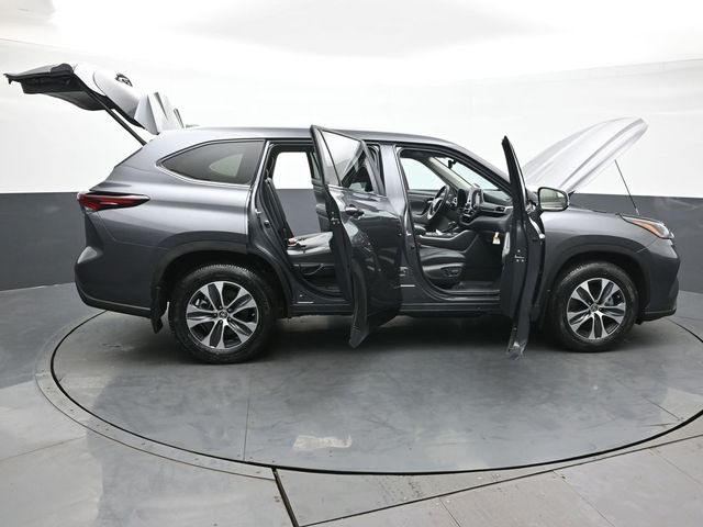 2024 Toyota Highlander XLE 54