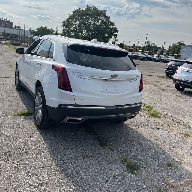 Crystal White 2023 Cadillac XT5 SUV / Crossover Four-Wheel Drive 9-Speed Automatic