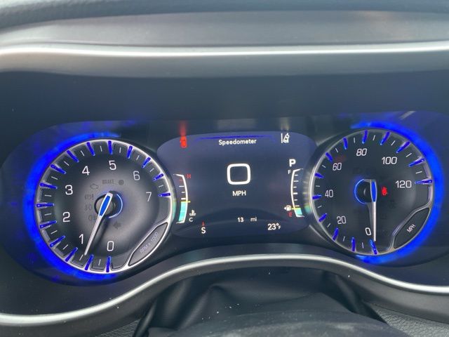 2026 Chrysler Pacifica Select - Bright White Clearcoat exterior view 12