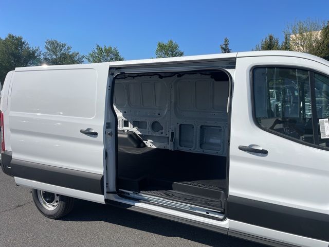 2025 Ford Transit 250