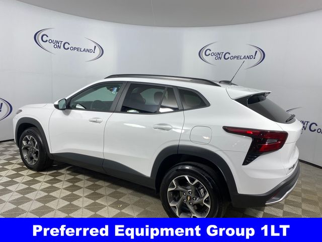 2025 Chevrolet Trax LT photo