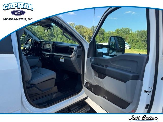 New 2026 White Ford XL image 19