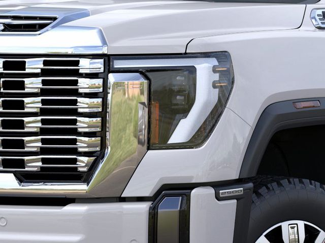 2025 GMC Sierra 2500HD Denali 10