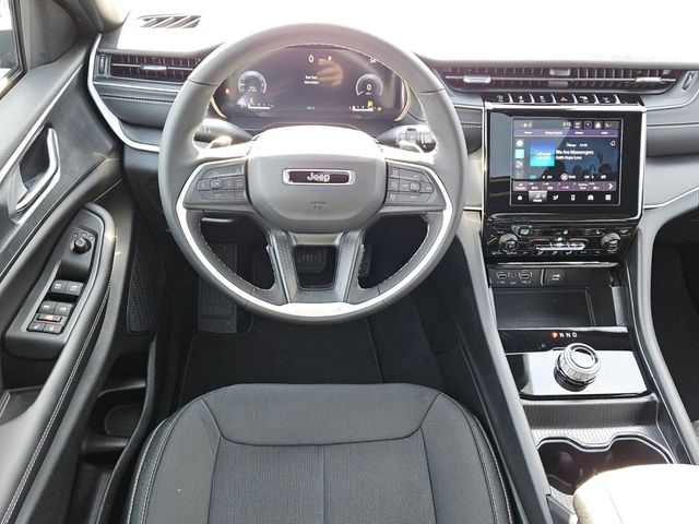 2026 Jeep Grand Cherokee L Altitude 4x4