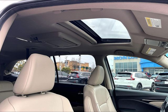 Used 2021 Honda Pilot Touring 4D Sport Utility