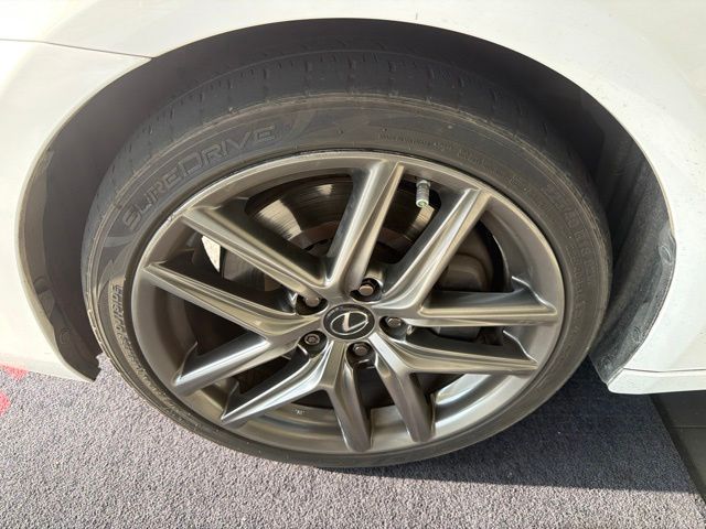 2019 Lexus IS 300 - 5