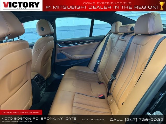 2022 BMW 5-Series 530i xDrive photo