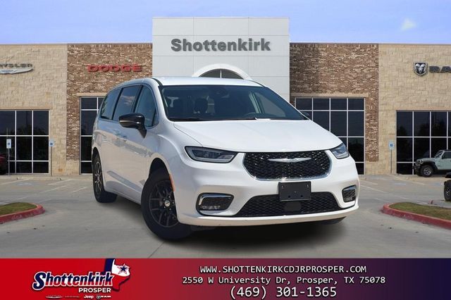 Bright White Clearcoat 2024 Chrysler Pacifica Touring L FWD Minivan Front-Wheel Drive 9-Speed Automatic