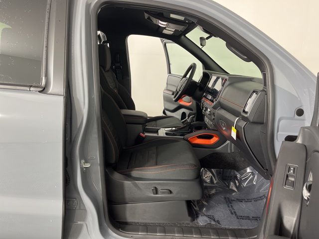 2025 Boulder Gray Pearl Nissan Frontier PRO-4X 4X4 Truck
