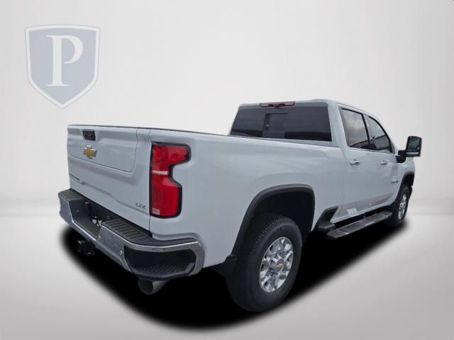 2025 Chevrolet Silverado 2500HD LTZ 9