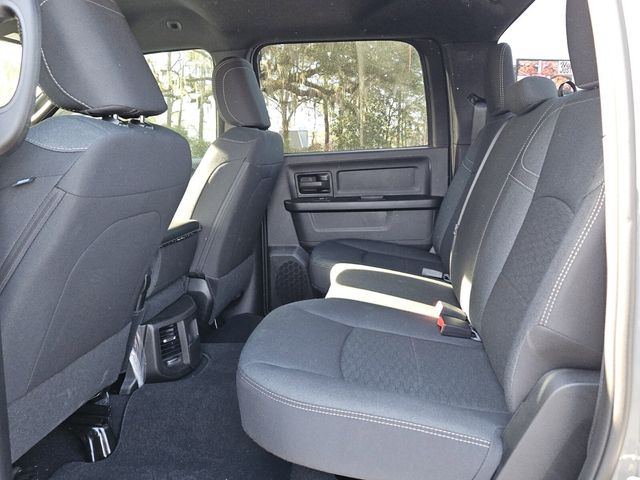 2026 Ram 2500 Black Express Crew Cab 4x4 6'4" Box