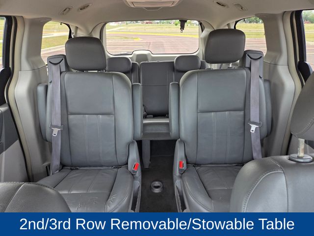 2010 Chrysler Town & Country Touring