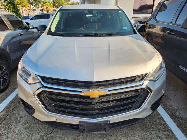 2020 Chevrolet Traverse LS Silver at Community Kia