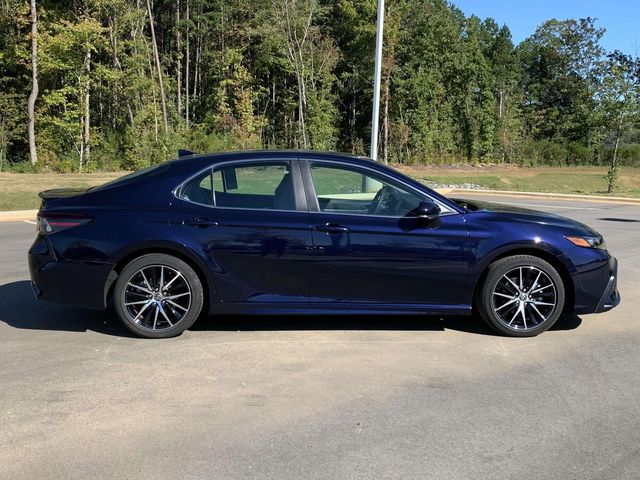 2022 Toyota Camry SE 11