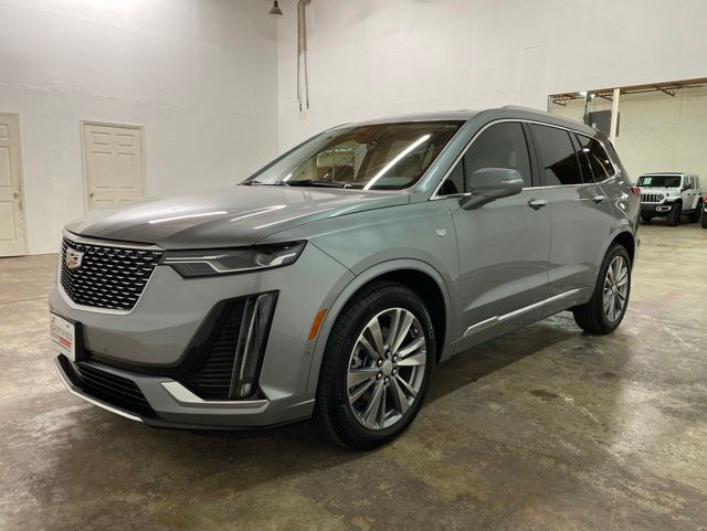 Argent Silver Metallic 2025 Cadillac XT6 Premium Luxury FWD SUV / Crossover Front-Wheel Drive Automatic