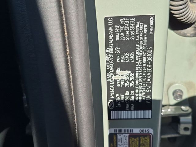 Used 2024 Green Hyundai SE image 36