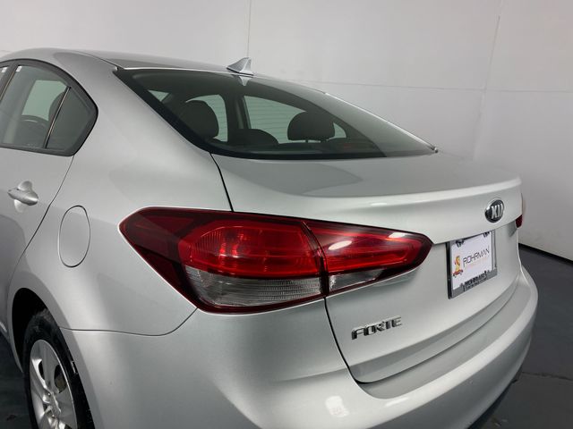 2017 Kia Forte LX 26