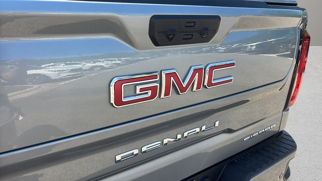 Used 2025 Silver GMC Denali image 42