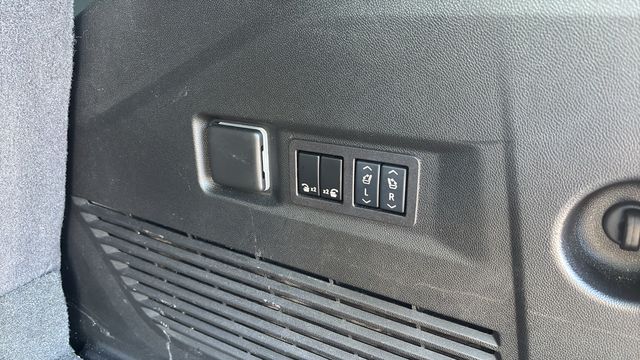 Used 2024 White Chevrolet RST image 35