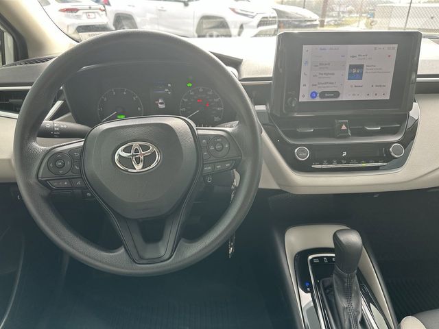 2023 Toyota Corolla Hybrid LE 7