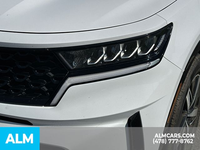 Used 2022 White Kia S image 6