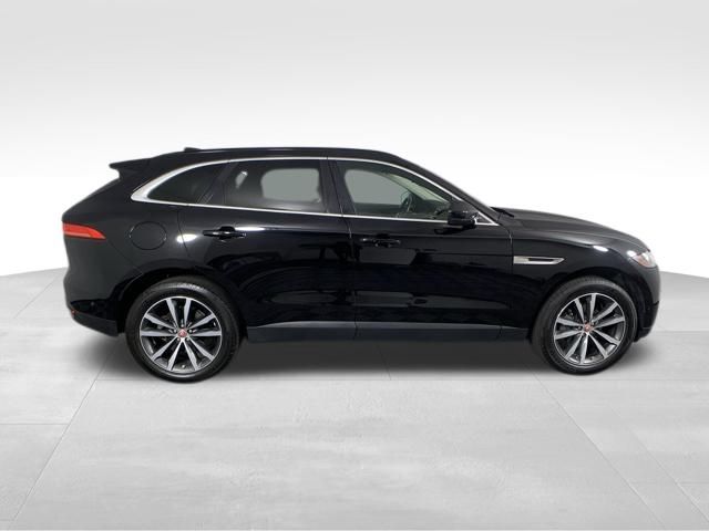 2019 Jaguar F-PACE 25t Prestige 7