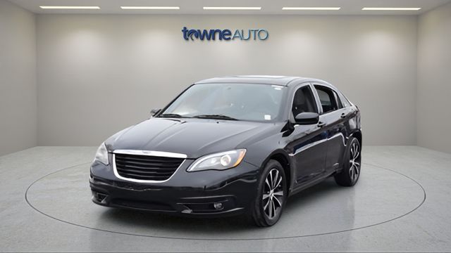 2013 Chrysler 200 Limited Sedan FWD