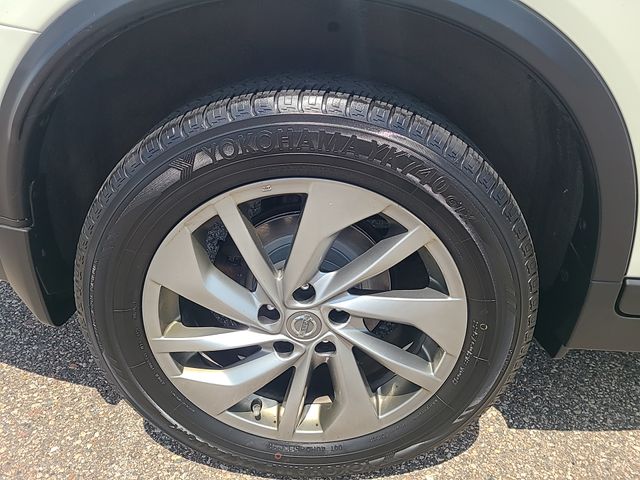 Used 2015 Nissan Rogue SUV