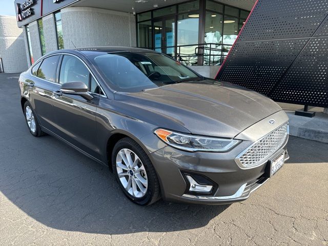 2019 Ford Fusion Energi Titanium 3