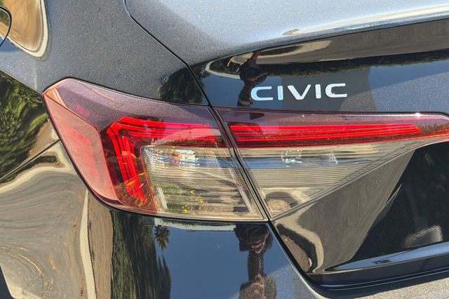 2025 Honda Civic LX - Photo 32
