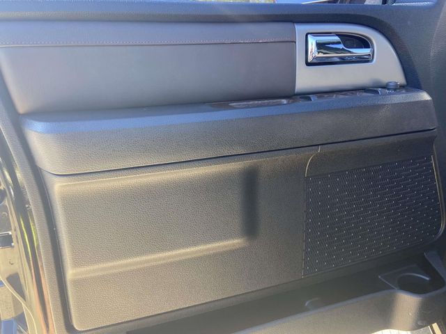 Used 2015 Black Ford King Ranch image 11