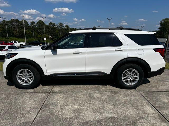 2025 Ford Explorer Active photo