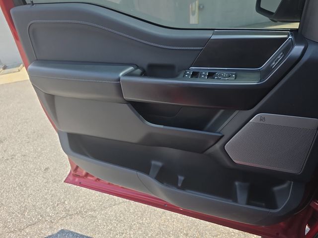 Used 2024 Rapid Red Metallic Tinted Clearcoat Ford XLT image 27