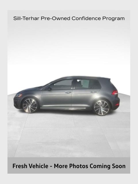 2018 Volkswagen Golf R 4-Door AWD