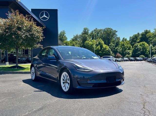 2022 Tesla Model 3 Long Range Dual Motor All-Wheel Drive's photo