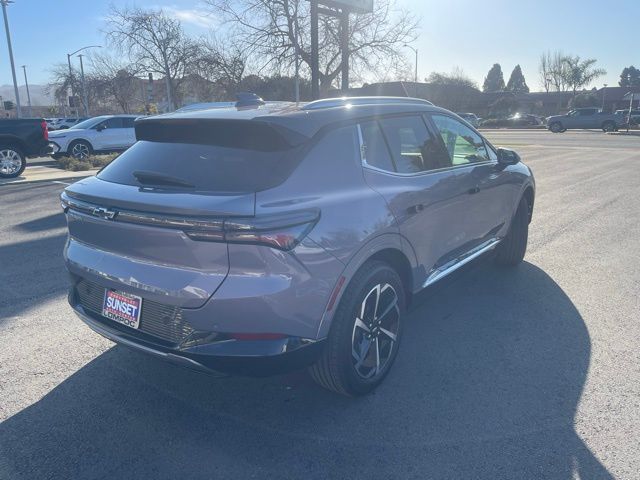 2024 Chevrolet Equinox EV LT photo