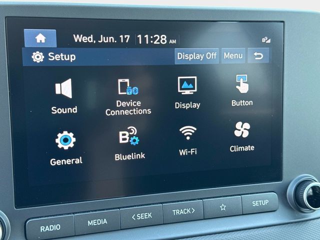 Used 2023 White Hyundai SEL image 29