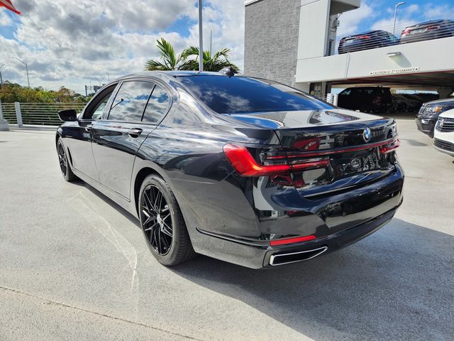 2022 BMW 7 Series 740i 14