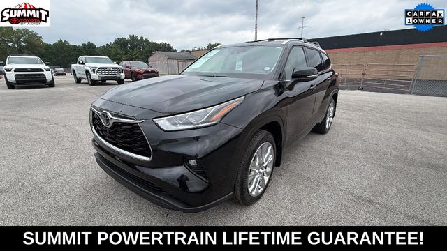 Midnight Black Metallic 2026 Toyota Highlander SUV / Crossover All-Wheel Drive 8-Speed Automatic