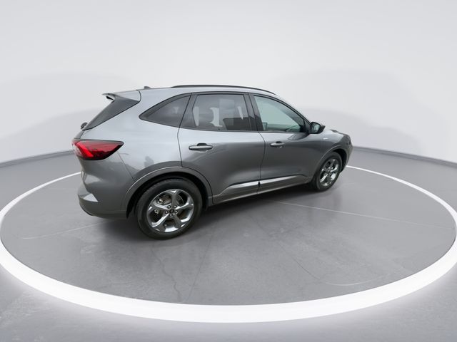 Used 2023 Gray Ford ST-Line image 8