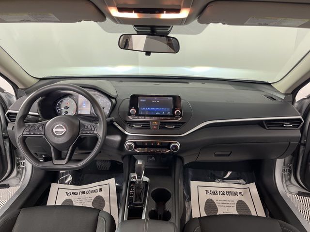 2024 Brilliant Silver Metallic Nissan Altima 2.5 S FWD Sedan