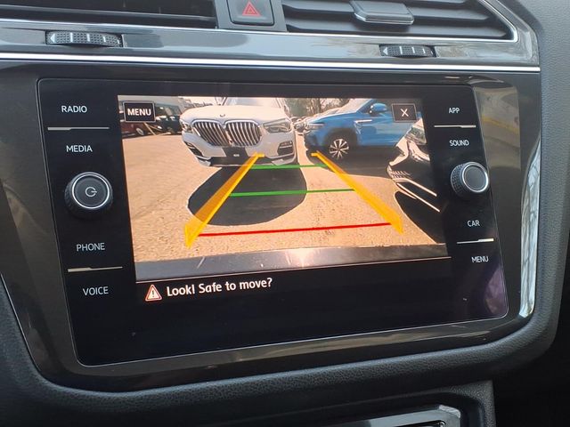 2018 Volkswagen Tiguan - Image 16