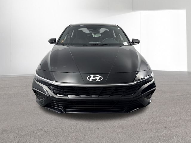 Used 2025 Hyundai Elantra Hybrid For Sale in Indianapolis, IN