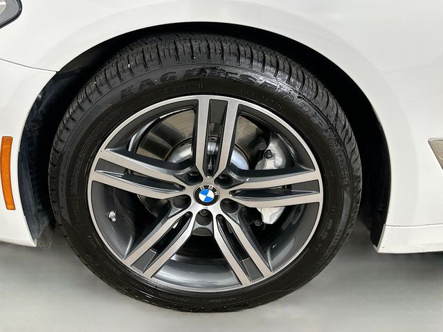 2022 BMW 5 Series 530i xDrive 32