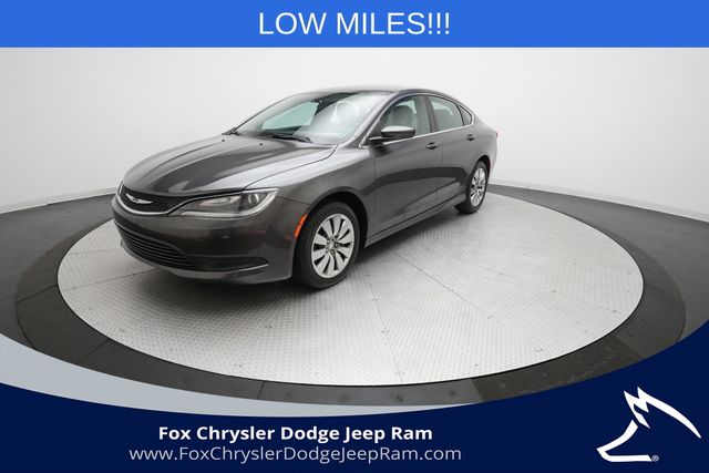 2015 Chrysler 200 LX Sedan FWD