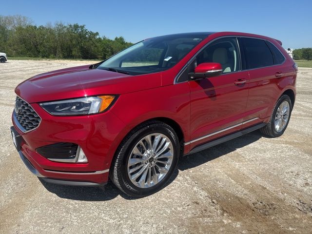 Red Metallic 2022 Ford Edge Titanium AWD SUV / Crossover All-Wheel Drive 8-Speed Automatic