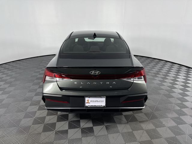 New 2025 Hyundai Elantra For Sale in Indianapolis, IN